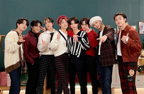 stray kids ao3.